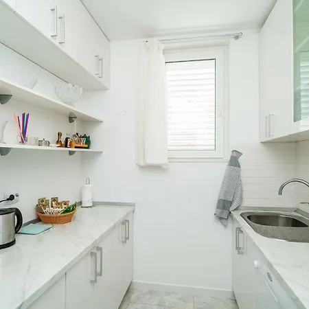 Klaudia - Two Bedroom With Balcony Lejlighed