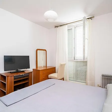 Klaudia - Two Bedroom With Balcony Lejlighed *