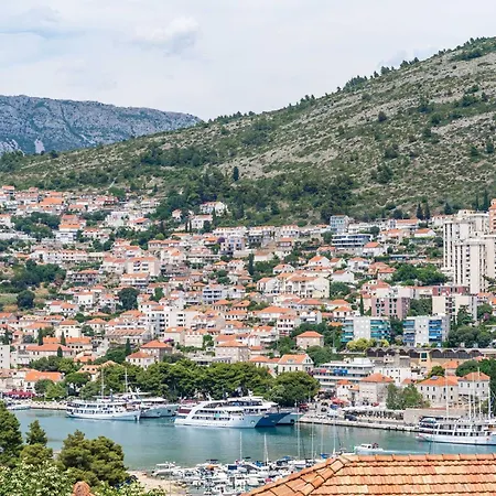 Klaudia - Two Bedroom With Balcony Lejlighed *