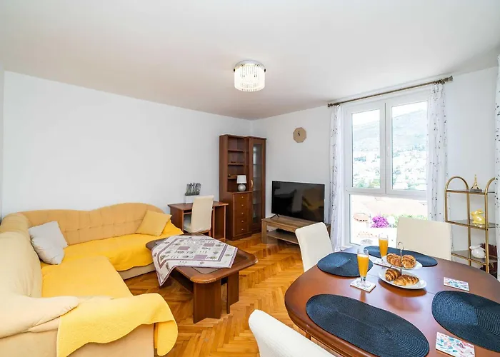 Klaudia - Two Bedroom With Balcony * Ντουμπρόβνικ