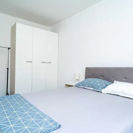 Klaudia - Two Bedroom With Balcony アパート ドゥブロブニク